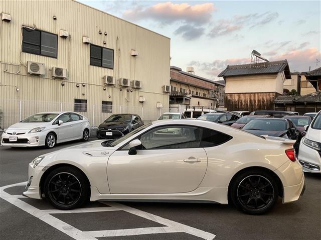 ８６ ＧＴリミテッド　ＴＲＤエアロ　ナビ　Ｂカメラ　社外１７ＡＷ　ＨＩＤ　ＥＴＣ（34枚目）