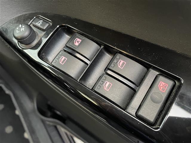 タント カスタムＲＳ　ＳＡ　衝突軽減Ｂ　純正８型ナビ　後席モニター　Ｂカメラ　ＥＴＣ（17枚目）