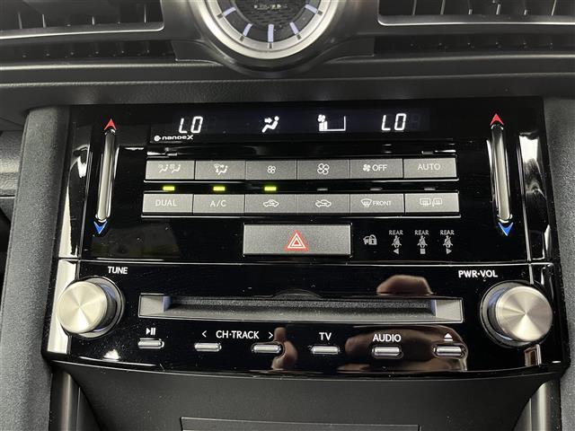 ＩＳ ＩＳ５００Ｆスポツパフォーマンスファストエディション　サンルーフ　メーカーオプション鍛造アルミ　純正ブラックキャリパー　前後ドラレコ　パノラミックビューモニター　トランクスルー　革巻きコンビステアリング　ＥＴＣ２．０　ベンチレーション　クリアランスソナー（13枚目）