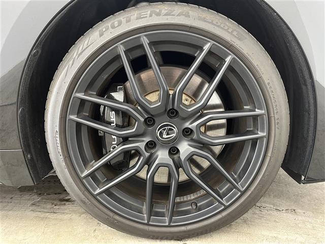 ＩＳ ＩＳ５００Ｆスポツパフォーマンスファストエディション　サンルーフ　メーカーオプション鍛造アルミ　純正ブラックキャリパー　前後ドラレコ　パノラミックビューモニター　トランクスルー　革巻きコンビステアリング　ＥＴＣ２．０　ベンチレーション　クリアランスソナー（41枚目）