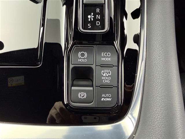 アルファードＰＨＥＶ エグゼクティブラウンジ　ムーンルーフ　ユニバーサルステップ　フリップダウンモニター　デジタルインナーミラー　純正１９インチアルミホイール　ドライブレコーダー　ＥＴＣ　ワイヤレス充電　トヨタチームメイト　アドバンスドパーク（13枚目）