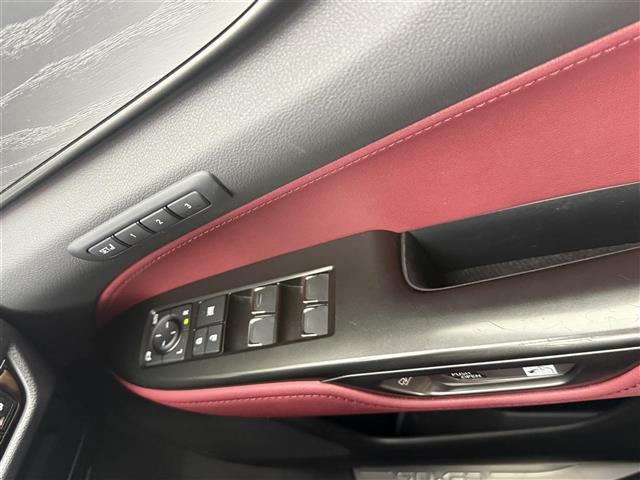 ＮＸ ＮＸ４５０ｈ＋　バージョンＬ　サンルーフ　前後ドラレコ　デジタルインナーミラー　ＨＵＤ　ＢＳＭ　クルコン　パドルシフト　パワーシート　ベンチレーション　シートヒーター　パワーバックドア　ワイヤレス充電　ＥＴＣ２．０　パドルシフト（11枚目）