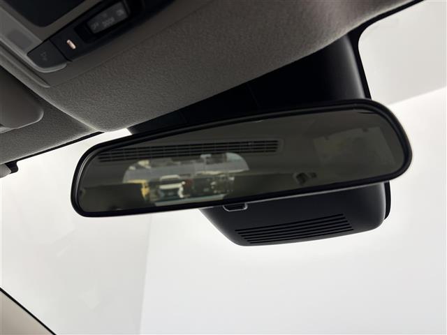 フリード e:HEVクロスター 登録済未使用車 フルセグTV Bluetooth バックモニター BSM アダプティブクルーズコントロール 両側パワースライドドア 純正AW シートヒーター バックカメラ 革巻きステアリング USB(17枚目)