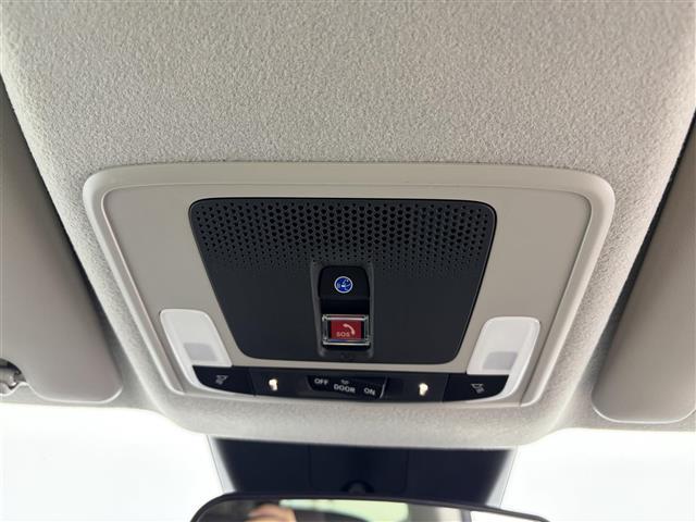 フリード e:HEVクロスター 登録済未使用車 フルセグTV Bluetooth バックモニター BSM アダプティブクルーズコントロール 両側パワースライドドア 純正AW シートヒーター バックカメラ 革巻きステアリング USB(18枚目)