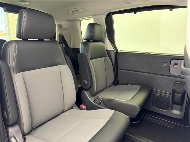 フリード e:HEVクロスター 登録済未使用車 フルセグTV Bluetooth バックモニター BSM アダプティブクルーズコントロール 両側パワースライドドア 純正AW シートヒーター バックカメラ 革巻きステアリング USB(21枚目)