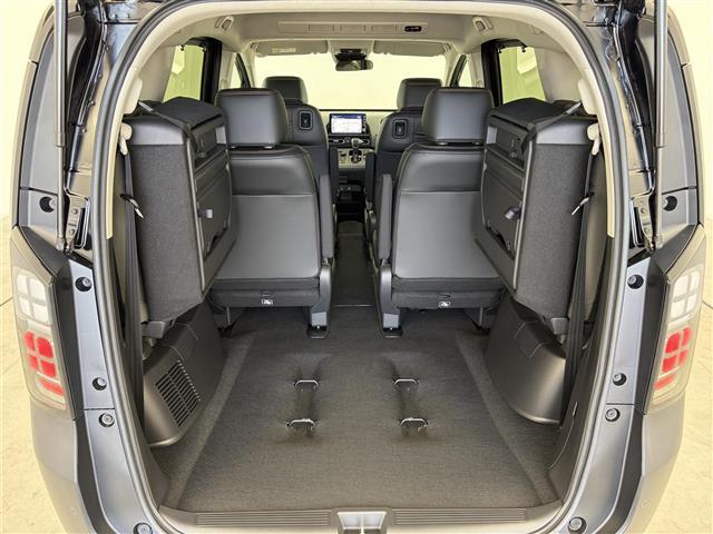 フリード e:HEVクロスター 登録済未使用車 フルセグTV Bluetooth バックモニター BSM アダプティブクルーズコントロール 両側パワースライドドア 純正AW シートヒーター バックカメラ 革巻きステアリング USB(26枚目)