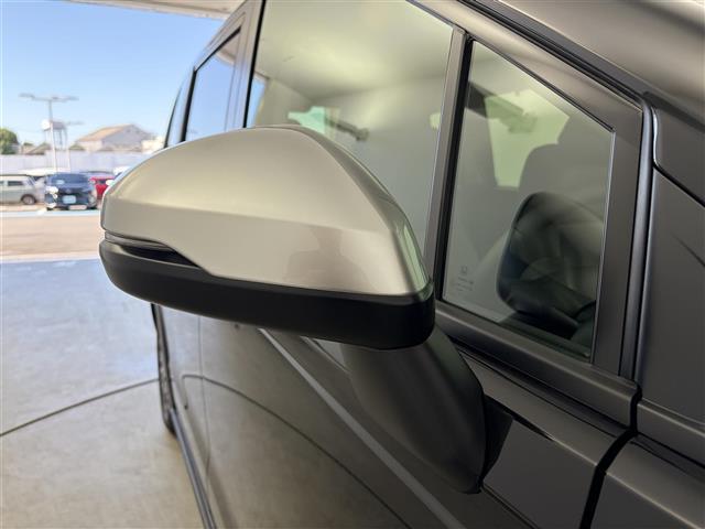 フリード e:HEVクロスター 登録済未使用車 フルセグTV Bluetooth バックモニター BSM アダプティブクルーズコントロール 両側パワースライドドア 純正AW シートヒーター バックカメラ 革巻きステアリング USB(36枚目)