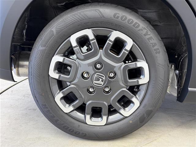 フリード e:HEVクロスター 登録済未使用車 フルセグTV Bluetooth バックモニター BSM アダプティブクルーズコントロール 両側パワースライドドア 純正AW シートヒーター バックカメラ 革巻きステアリング USB(39枚目)