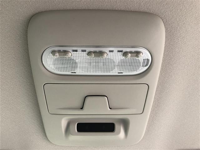 デリカミニ Ｔ　プレミアム　純正ディスプレイオーディオ　全方位カメラ　両側パワスラ　ハーフレザー　シートヒーター　ステアリングヒーター　電子パーキング　オートホールド　デジタルインナーミラー　オートライト　ＡＣＣ　衝突軽減（17枚目）