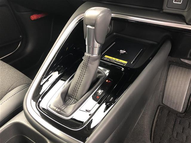 ヴェゼル ｅ：ＨＥＶ　Ｚ　ＱＩ充電　純正ナビ　フルセグＴＶ　Ｂｌｕｅｔｏｏｔｈ　Ａｐｐｌｅｃａｒｐｌａｙ　ａｎｄｒｏｉｄａｕｔｏ　パドルシフト　ＢＳＭ　ＥＴＣ２．０　オプションフロントグリル　バックカメラ　電動リアゲート（14枚目）