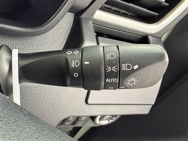 ルーミー カスタムG 純正9インチナビ フルセグTV 両側パワースライドドア ETC 前席シートヒーター 前後ドライブレコーダー コーナーセンサー クルーズコントロール バックカメラ LEDヘッドライト オートハイビーム(10枚目)