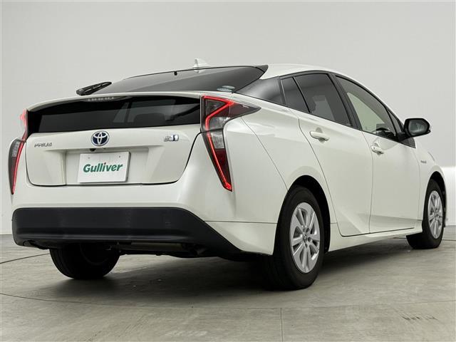 プリウス Ｓ　純正ナビ（ＮＳＺＴ－Ｗ６６Ｔ）　フルセグＴＶ　バックカメラ　トヨタセーフティセンス　レーンディパーチャーアラート　フォグライト　レーダークルーズコントロール　スマートキー　ビルトインＥＴＣ　前ドラレコ（33枚目）