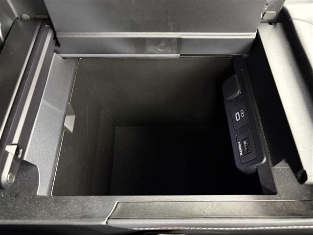 アルファード Z ワンオーナー ツインムーンルーフ 全方位カメラ デジタルインナーミラー 置くだけ充電 RAYSアルミホイール 12.3型ディスプレイナビ TV Bluetooth ETC2.0 ベンチレーション(15枚目)