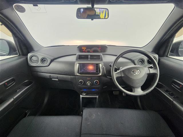 ｂＢ Ｓ　純正ＨＤＤナビ　ワンセグＴＶ／ＤＶＤ／ＣＤ／ＡＭ／ＦＭ／ＨＤＤ／Ｂｌｕｅｔｏｏｔｈ　ベンチシート　純正フロアマット　社外１４インチアルミホイール　ビルトインＥＴＣ　保証書　取扱説明書　リモコンキー（2枚目）