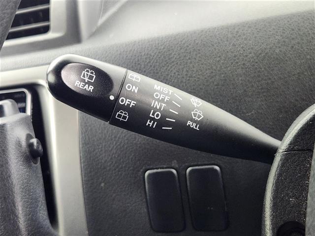 ｂＢ Ｓ　純正ＨＤＤナビ　ワンセグＴＶ／ＤＶＤ／ＣＤ／ＡＭ／ＦＭ／ＨＤＤ／Ｂｌｕｅｔｏｏｔｈ　ベンチシート　純正フロアマット　社外１４インチアルミホイール　ビルトインＥＴＣ　保証書　取扱説明書　リモコンキー（6枚目）