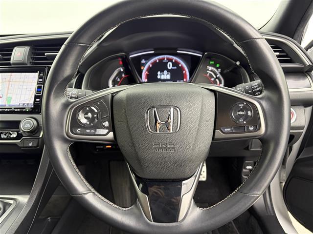 シビック ハッチバック ホンダセンシング 無限スポイラー 無限ドアミラー 純正SDナビ フルセグTV ホンダセンシング バックカメラ ハーフレザーシート シートヒーター ETC2.0 ドライブレコーダー ACC 純正18インチ(3枚目)