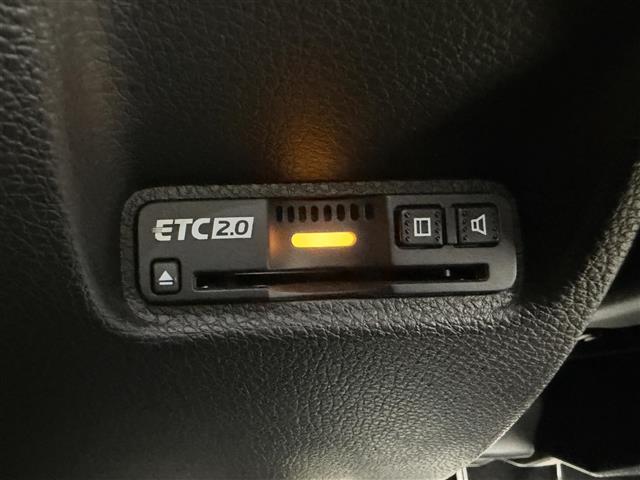 シビック ハッチバック ホンダセンシング 無限スポイラー 無限ドアミラー 純正SDナビ フルセグTV ホンダセンシング バックカメラ ハーフレザーシート シートヒーター ETC2.0 ドライブレコーダー ACC 純正18インチ(16枚目)