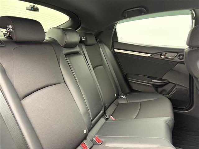 シビック ハッチバック ホンダセンシング 無限スポイラー 無限ドアミラー 純正SDナビ フルセグTV ホンダセンシング バックカメラ ハーフレザーシート シートヒーター ETC2.0 ドライブレコーダー ACC 純正18インチ(24枚目)