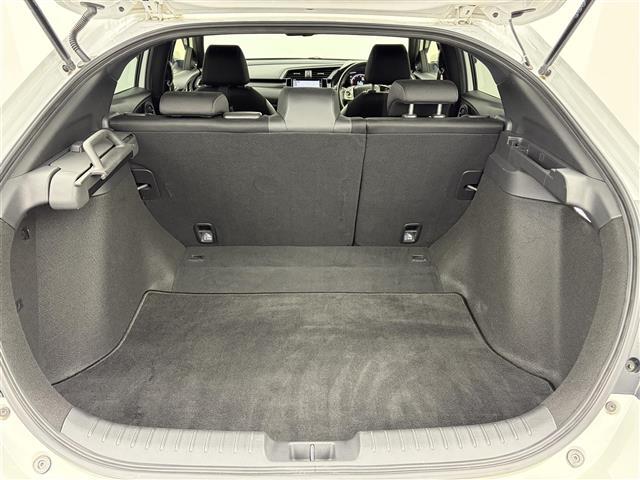 シビック ハッチバック ホンダセンシング 無限スポイラー 無限ドアミラー 純正SDナビ フルセグTV ホンダセンシング バックカメラ ハーフレザーシート シートヒーター ETC2.0 ドライブレコーダー ACC 純正18インチ(27枚目)