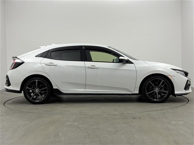 シビック ハッチバック ホンダセンシング 無限スポイラー 無限ドアミラー 純正SDナビ フルセグTV ホンダセンシング バックカメラ ハーフレザーシート シートヒーター ETC2.0 ドライブレコーダー ACC 純正18インチ(32枚目)