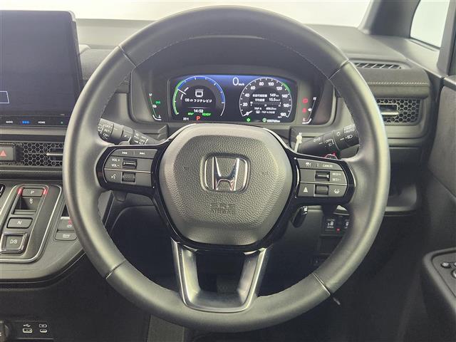 ステップワゴン e:HEVスパーダ プレミアムライン 衝突軽減ブレーキ ホンダセンシング 両側パワースライドドア フルセグTV Bluetooth アラウンドビューモニター レーンキープ コーナーセンサー レーダークルーズ ドライブレコーダー ETC(3枚目)