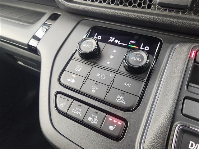 ステップワゴン e:HEVスパーダ プレミアムライン 衝突軽減ブレーキ ホンダセンシング 両側パワースライドドア フルセグTV Bluetooth アラウンドビューモニター レーンキープ コーナーセンサー レーダークルーズ ドライブレコーダー ETC(12枚目)