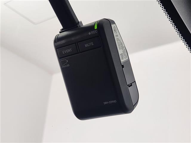 ステップワゴン e:HEVスパーダ プレミアムライン 衝突軽減ブレーキ ホンダセンシング 両側パワースライドドア フルセグTV Bluetooth アラウンドビューモニター レーンキープ コーナーセンサー レーダークルーズ ドライブレコーダー ETC(18枚目)