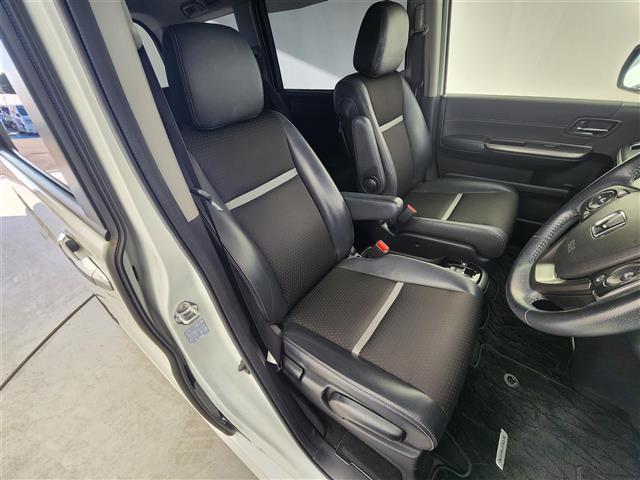 ステップワゴンスパーダ e:HEVスパーダ G・EX ホンダセンシング 衝突軽減ブレーキ 誤発進抑制装置 フルセグTV Bluetooth ドライブレコーダー 両側パワースライドドア 電子パーキングブレーキ ホンダセンシング 純正9型ナビ シートヒーター ETC2.0(22枚目)