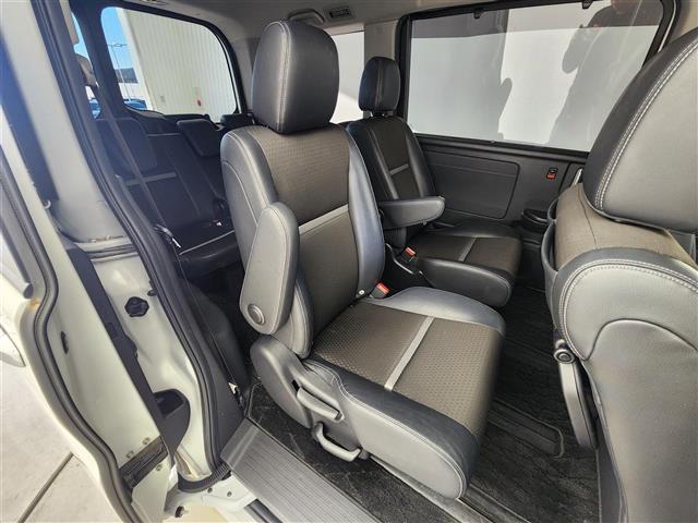 ステップワゴンスパーダ e:HEVスパーダ G・EX ホンダセンシング 衝突軽減ブレーキ 誤発進抑制装置 フルセグTV Bluetooth ドライブレコーダー 両側パワースライドドア 電子パーキングブレーキ ホンダセンシング 純正9型ナビ シートヒーター ETC2.0(23枚目)