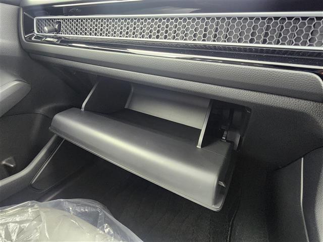 シビック e:HEV ホンダセンシング 9型グーグル搭載ホンダコネクトディスプレイ(AppleCarPlay/AndroidAuto) ETC2.0 前後純正ドラレコ バックカメラ 前席シートヒーター 純正18インチAW(17枚目)