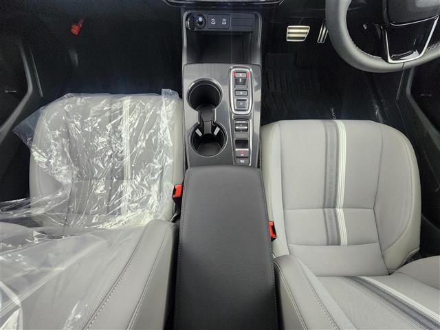 シビック e:HEV ホンダセンシング 9型グーグル搭載ホンダコネクトディスプレイ(AppleCarPlay/AndroidAuto) ETC2.0 前後純正ドラレコ バックカメラ 前席シートヒーター 純正18インチAW(24枚目)