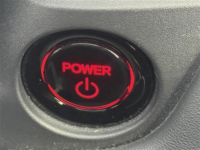 ヴェゼル ｅ：ＨＥＶ　Ｘ　純正ディスプレイナビ　フルセグＴＶ　バックカメラ　ホンダセンシング　Ｑｉ充電　アダプティブクルーズコントロール　モデューロフルエアロ　ＥＴＣ２．０　全方位ドライブレコーダー　パドルシフト　オートライト（9枚目）