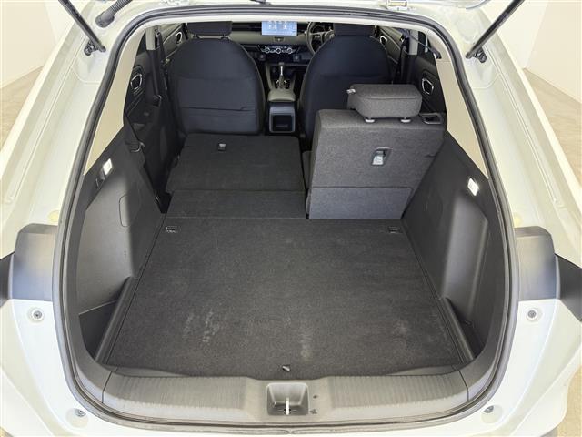 ヴェゼル ｅ：ＨＥＶ　Ｘ　純正ディスプレイナビ　フルセグＴＶ　バックカメラ　ホンダセンシング　Ｑｉ充電　アダプティブクルーズコントロール　モデューロフルエアロ　ＥＴＣ２．０　全方位ドライブレコーダー　パドルシフト　オートライト（28枚目）