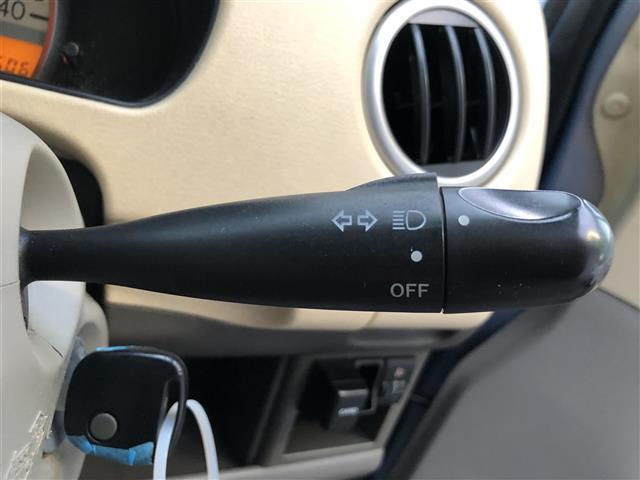 MRワゴン G 保証書 取扱説明書 記録簿 パワーステアリング パワーウィンドウ エアコン リモコンキー CD再生 フロアマット 社外13インチアルミホイール IHDヘッドライト ダブルエアバッグ(6枚目)