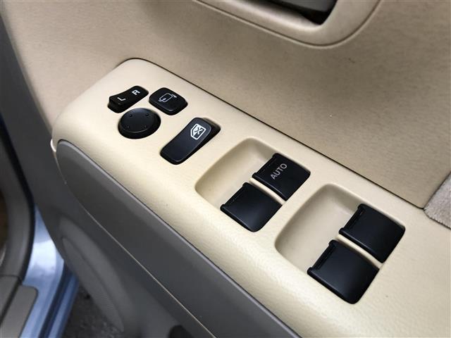 MRワゴン G 保証書 取扱説明書 記録簿 パワーステアリング パワーウィンドウ エアコン リモコンキー CD再生 フロアマット 社外13インチアルミホイール IHDヘッドライト ダブルエアバッグ(16枚目)