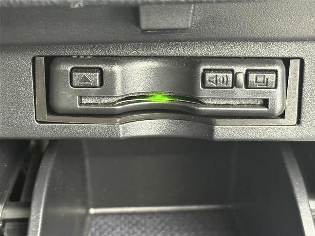 アルファード 2.5S Cパッケージ ワンオーナー パノラマルーフ 純正ナビ フリップダウンモニター バックカメラ Bluetooth フルセグTV トヨタセーフティセンス 衝突被害軽減システム クルーズコントロール(13枚目)