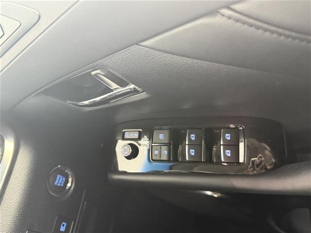 アルファード 2.5S Cパッケージ ワンオーナー パノラマルーフ 純正ナビ フリップダウンモニター バックカメラ Bluetooth フルセグTV トヨタセーフティセンス 衝突被害軽減システム クルーズコントロール(14枚目)