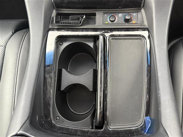 アルファード 2.5S Cパッケージ ワンオーナー パノラマルーフ 純正ナビ フリップダウンモニター バックカメラ Bluetooth フルセグTV トヨタセーフティセンス 衝突被害軽減システム クルーズコントロール(16枚目)