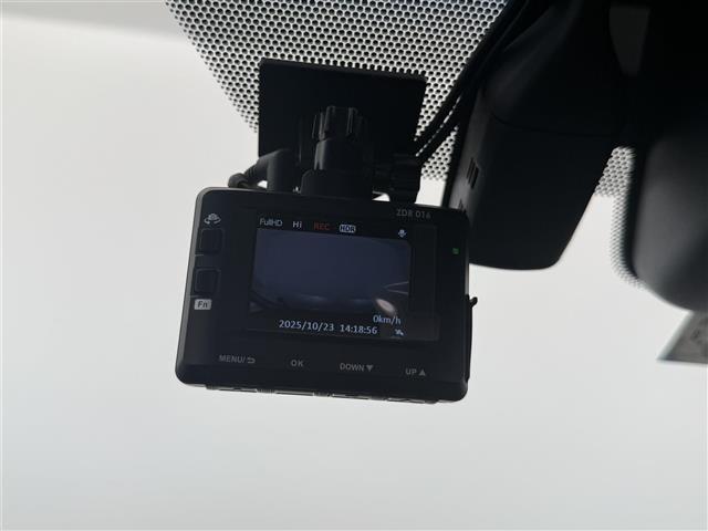 アルファード 2.5S Cパッケージ ワンオーナー パノラマルーフ 純正ナビ フリップダウンモニター バックカメラ Bluetooth フルセグTV トヨタセーフティセンス 衝突被害軽減システム クルーズコントロール(19枚目)