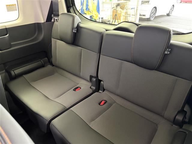 フリード ｅ：ＨＥＶクロスター　登録済未使用車　純正９インチナビ　フルセグＴＶ／Ｂｌｕｅｔｏｏｔｈ　ホンダセンシング　両側パワースライドドア　バックカメラ　ハーフレザーシート　前席シートヒーター　純正１５インチアルミホイール（24枚目）