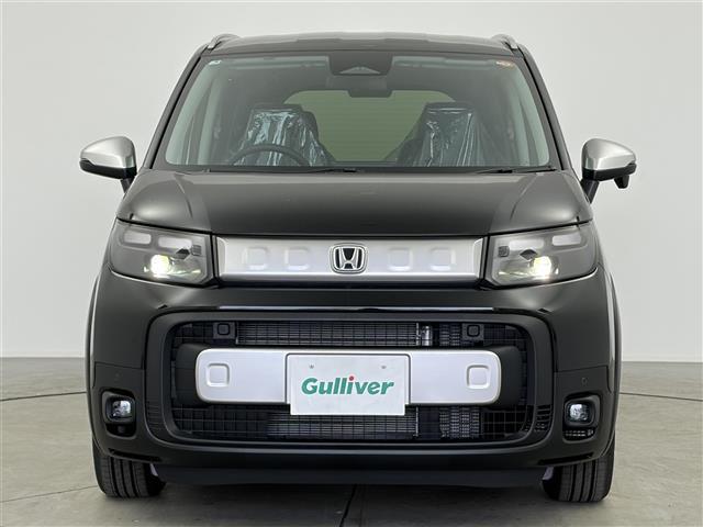 フリード ｅ：ＨＥＶクロスター　登録済未使用車　純正９インチナビ　フルセグＴＶ／Ｂｌｕｅｔｏｏｔｈ　ホンダセンシング　両側パワースライドドア　バックカメラ　ハーフレザーシート　前席シートヒーター　純正１５インチアルミホイール（28枚目）