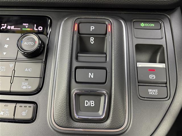 ステップワゴン e:HEVスパーダ 登録済未使用車 純正11.4インチナビ 電動リアゲート 両側パワースライドドア シートヒーター オットマン 純正16インチAW ハーフレザー 衝突軽減ブレーキ AppleCarPlay フルセグTV(12枚目)