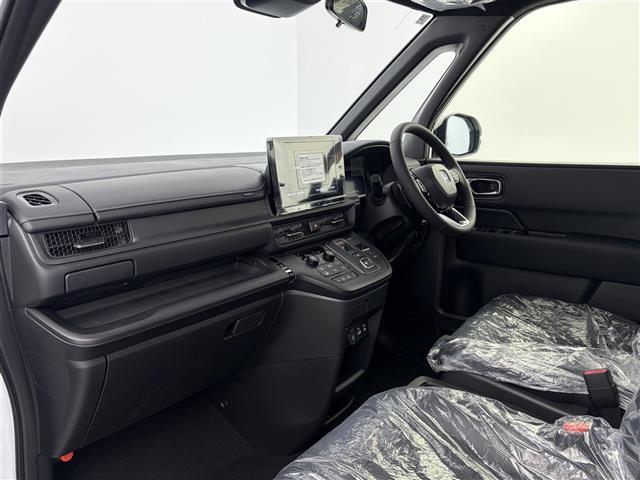 ステップワゴン e:HEVスパーダ 登録済未使用車 純正11.4インチナビ 電動リアゲート 両側パワースライドドア シートヒーター オットマン 純正16インチAW ハーフレザー 衝突軽減ブレーキ AppleCarPlay フルセグTV(23枚目)