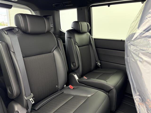 ステップワゴン e:HEVスパーダ 登録済未使用車 純正11.4インチナビ 電動リアゲート 両側パワースライドドア シートヒーター オットマン 純正16インチAW ハーフレザー 衝突軽減ブレーキ AppleCarPlay フルセグTV(24枚目)