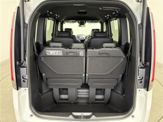 ステップワゴン e:HEVスパーダ 登録済未使用車 純正11.4インチナビ 電動リアゲート 両側パワースライドドア シートヒーター オットマン 純正16インチAW ハーフレザー 衝突軽減ブレーキ AppleCarPlay フルセグTV(28枚目)