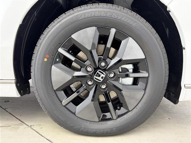 ステップワゴン e:HEVスパーダ 登録済未使用車 純正11.4インチナビ 電動リアゲート 両側パワースライドドア シートヒーター オットマン 純正16インチAW ハーフレザー 衝突軽減ブレーキ AppleCarPlay フルセグTV(38枚目)