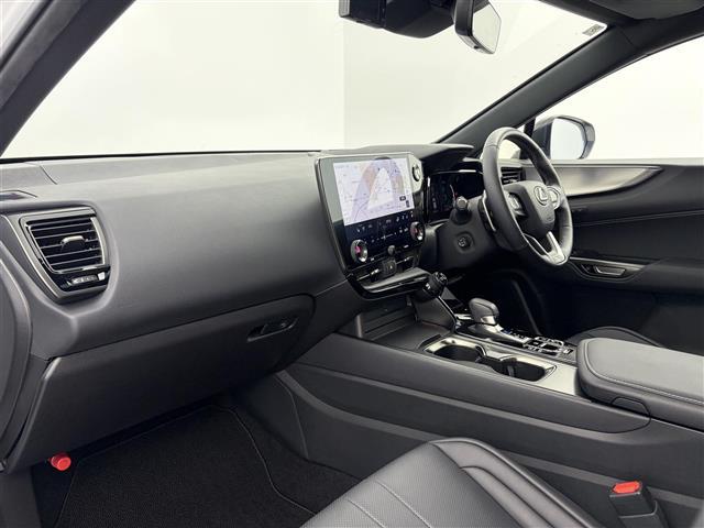 NX NX450h+ Fスポーツ 純正ナビ サンルーフ ブラックレザーシート パノラミックビューモニター ビルトインETC2.0 前後ドラレコ オレンジキャリパー 前席パワーシート 前席エアシート 全席シートヒーター レーダークルーズ(22枚目)