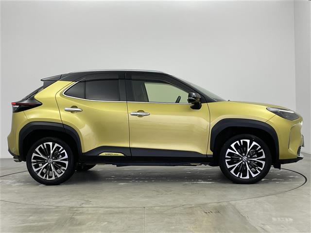 ヤリスクロス ハイブリッドZ ディスプレイオーディオ アラウンドビューモニター 追従クルコン ビルトETC シートヒーター ハーフレザー パワーシート ステアリングヒーター オートハイビーム スマートキー 保証書 記録簿(41枚目)