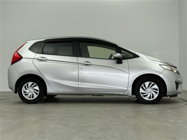 フィット １３Ｇ・Ｆパッケージ　社外ナビ　バックカメラ　ワンセグＴＶ　ドライブレコーダー　スマートキー　プッシュスタート　電動格納ミラー　ＥＴＣ　ＣＤ／ＤＶＤ再生　パワーステアリング　パワーウィンドウ　横滑り防止装置（30枚目）