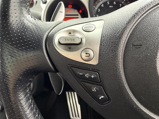 フェアレディZ ロードスターバージョンT BOSEサウンド 純正ナビ パワーシート シートクーラー シートヒーター ETC パドルシフト 純正フロアマット 純正18インチAW 純正LEDライト Pスタート スマートキー Bluetooth(6枚目)